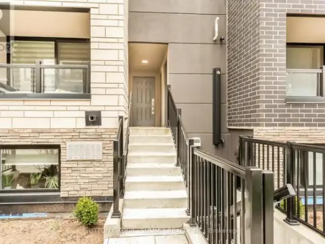 For Rent 3 Bedroom Townhouse Burlington ON DS104471136