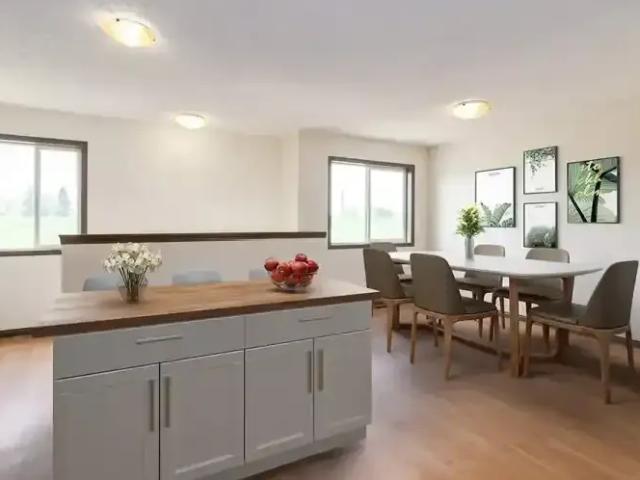 For Rent 3 Bedroom Townhouse Brooks AB DLS99672248