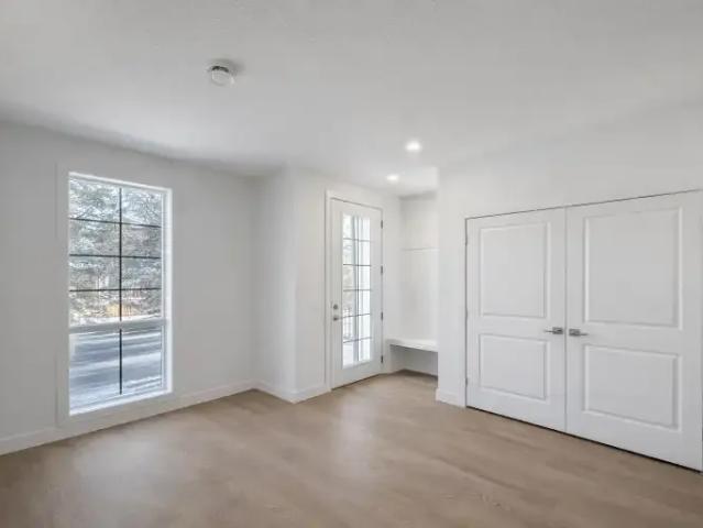 For Rent 3 Bedroom Townhouse Calgary AB DS100901008