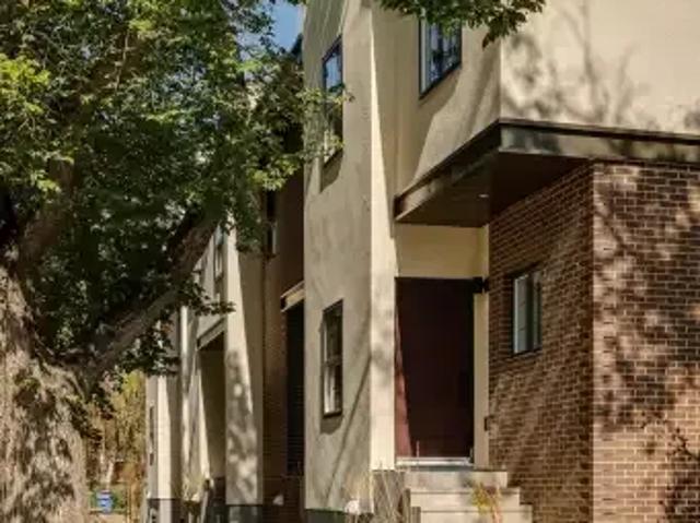 For Rent 3 Bedroom Townhouse Calgary AB DS101639052