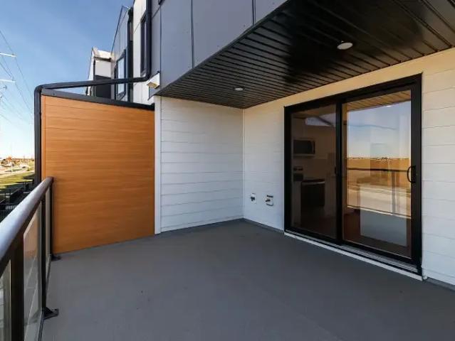 For Rent 3 Bedroom Townhouse Calgary AB DS101909811