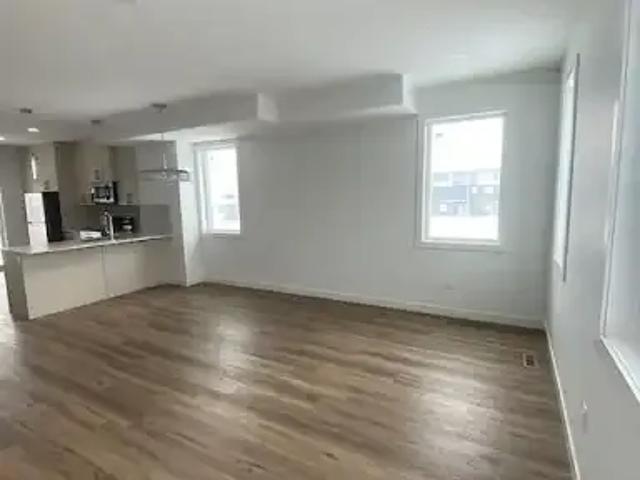 For Rent 3 Bedroom Townhouse Calgary AB DS101399916