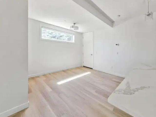 For Rent 3 Bedroom Townhouse Calgary AB DS102658562