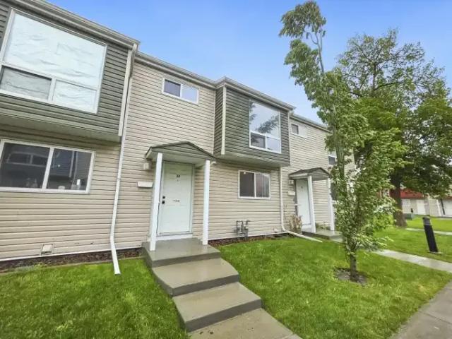 For Rent 3 Bedroom Townhouse Calgary AB DS102915163