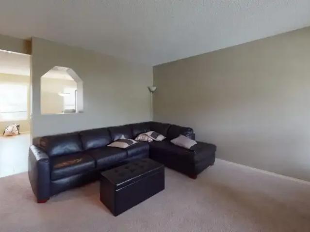 For Rent 3 Bedroom Townhouse Calgary AB DS103958673