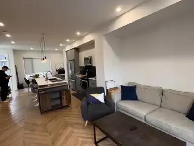 For Rent 3 Bedroom Townhouse Calgary AB DS103118897