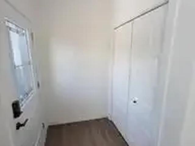 For Rent 3 Bedroom Townhouse Calgary AB DS103390687