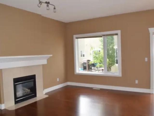 For Rent 3 Bedroom Townhouse Calgary AB DS104434289