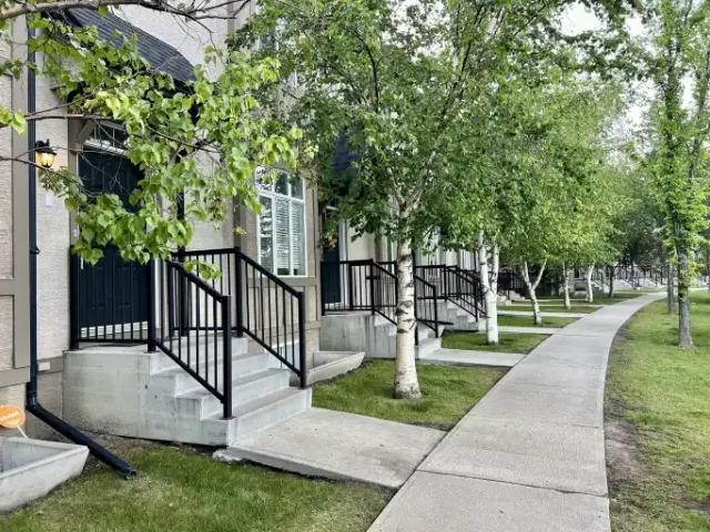 For Rent 3 Bedroom Townhouse Calgary AB DS104434311
