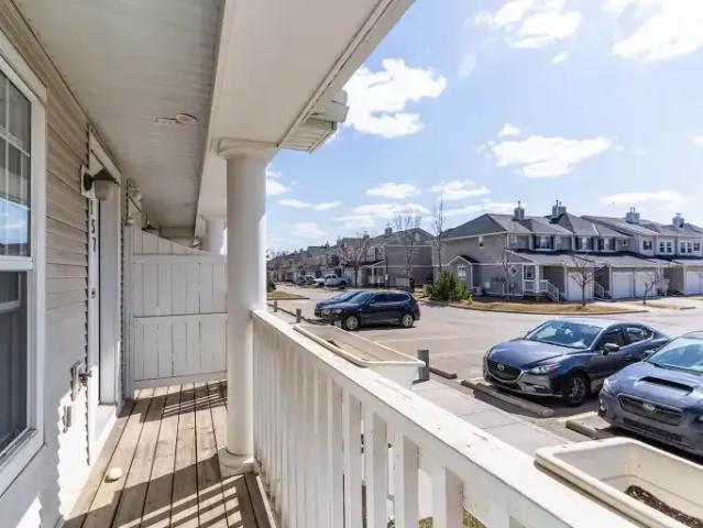 For Rent 3 Bedroom Townhouse Calgary AB DS104711442