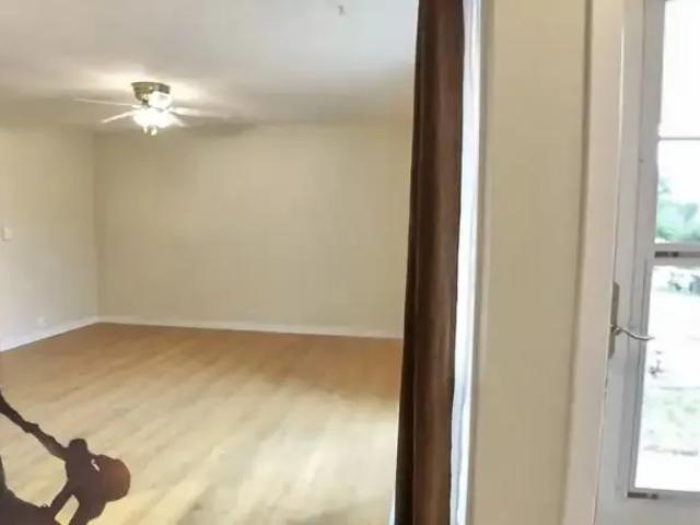 For Rent 3 Bedroom Townhouse Calgary AB DS104876637