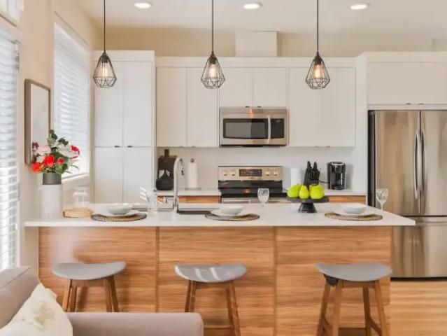 For Rent 3 Bedroom Townhouse Calgary AB DS104888044