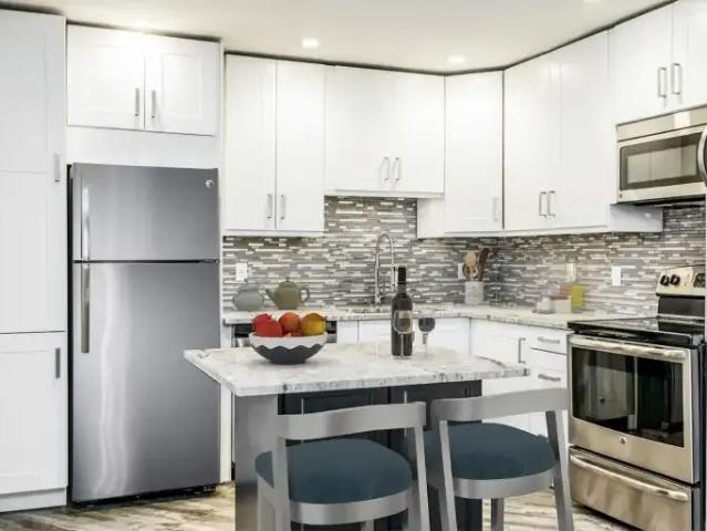 For Rent 3 Bedroom Townhouse Calgary AB DS104179827