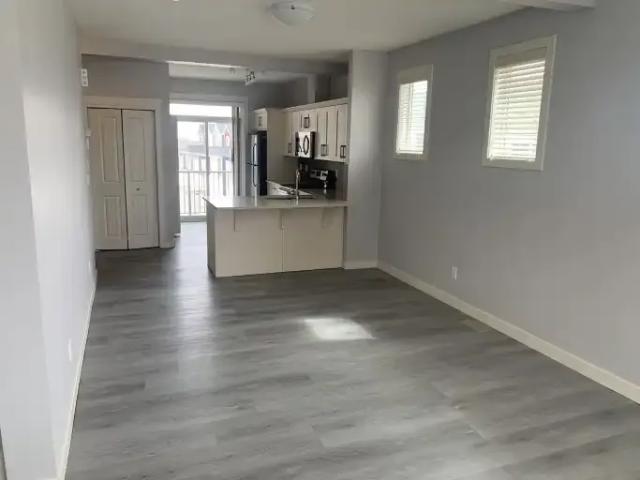 For Rent 3 Bedroom Townhouse Calgary AB DS104180418