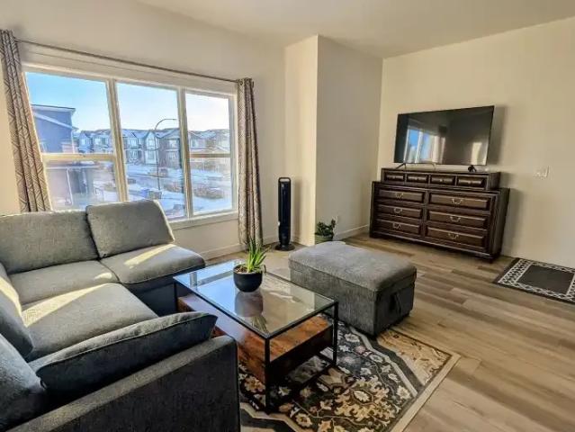 For Rent 3 Bedroom Townhouse Calgary AB DS104181136