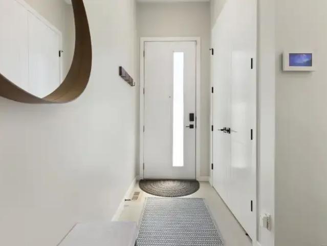 For Rent 3 Bedroom Townhouse Calgary AB DS104182083