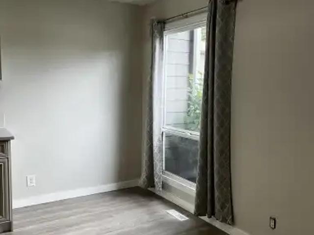 For Rent 3 Bedroom Townhouse Calgary AB DS104182109