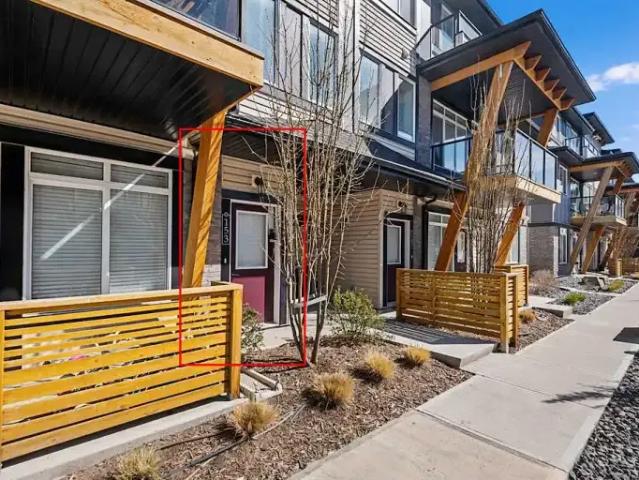 For Rent 3 Bedroom Townhouse Calgary AB DS104223988