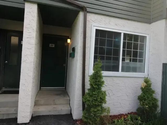 For Rent 3 Bedroom Townhouse Calgary AB DS104257521