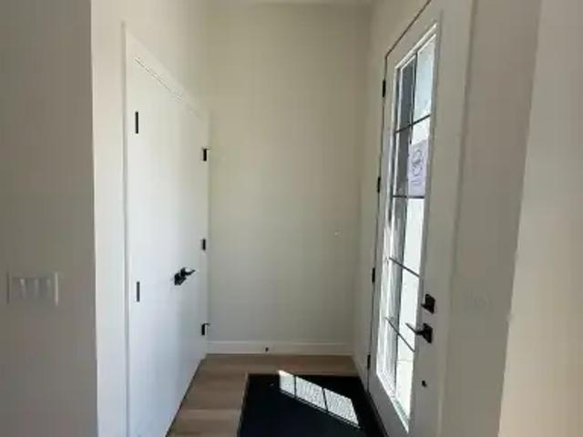 For Rent 3 Bedroom Townhouse Calgary AB DS104257111