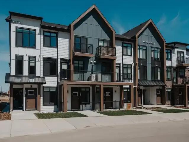 For Rent 3 Bedroom Townhouse Calgary AB DS104292142