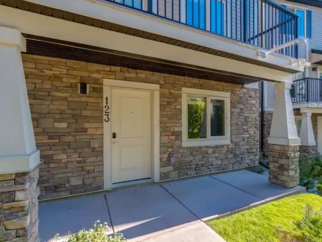 For Rent 3 Bedroom Townhouse Calgary AB DS104362599