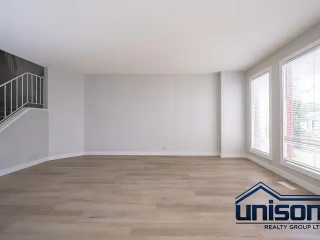 For Rent 3 Bedroom Townhouse Calgary AB DS105135567