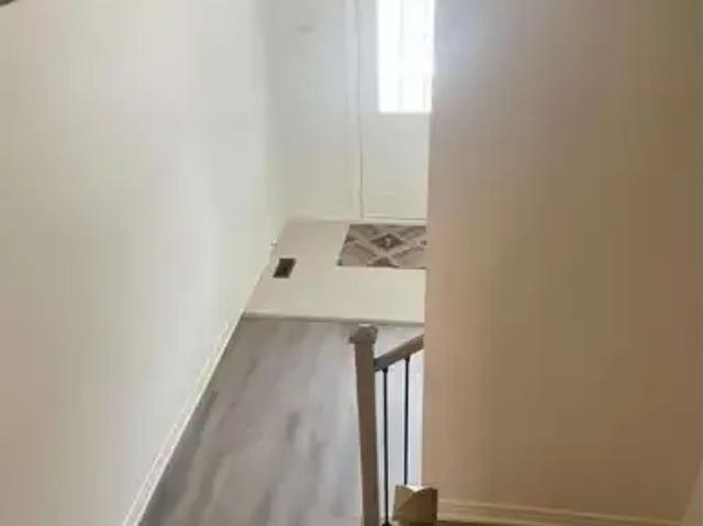 For Rent 3 Bedroom Townhouse Cambridge ON DS101687763