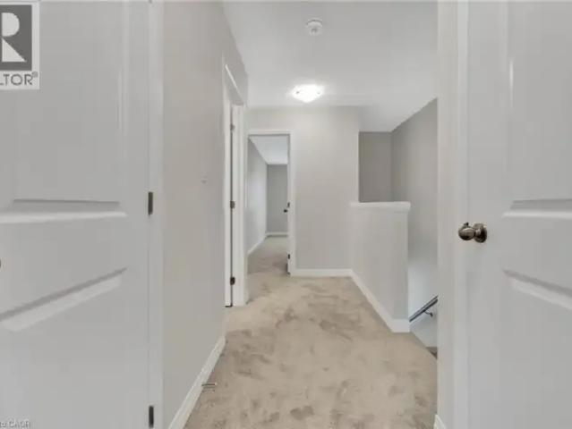 For Rent 3 Bedroom Townhouse Cambridge ON DS102847364