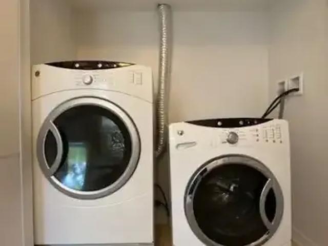 For Rent 3 Bedroom Townhouse Cambridge ON DS103091597