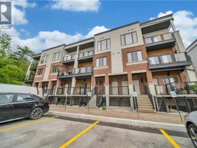 For Rent 3 Bedroom Townhouse Cambridge ON DS103179150