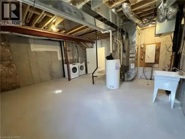 For Rent 3 Bedroom Townhouse Cambridge ON DS103179152
