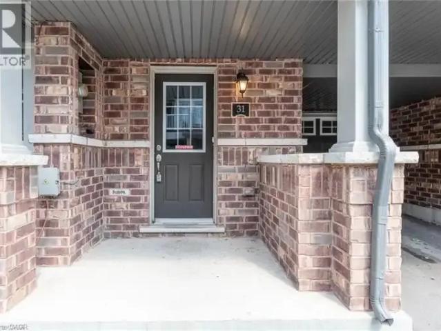 For Rent 3 Bedroom Townhouse Cambridge ON DS103487467