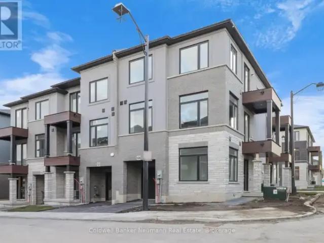 For Rent 3 Bedroom Townhouse Cambridge ON DS103542266