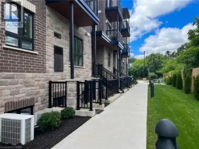 For Rent 3 Bedroom Townhouse Cambridge ON DS105072070
