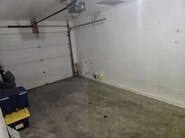 For Rent 3 Bedroom Townhouse Chestermere AB DS104638266