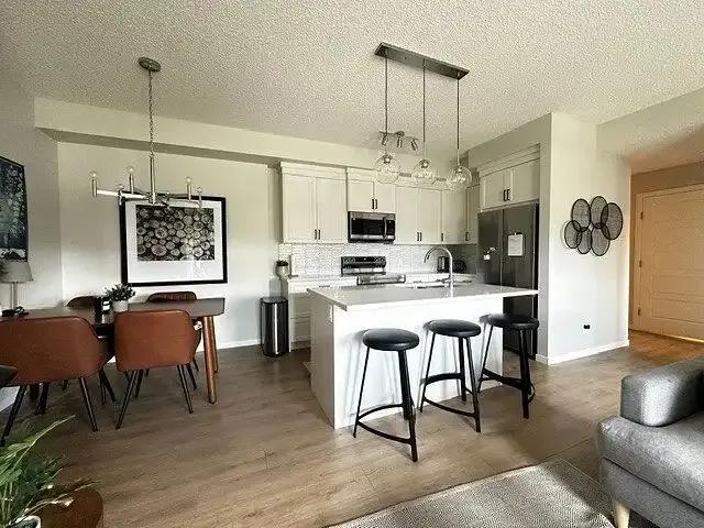 For Rent 3 Bedroom Townhouse Cochrane AB DS104182381