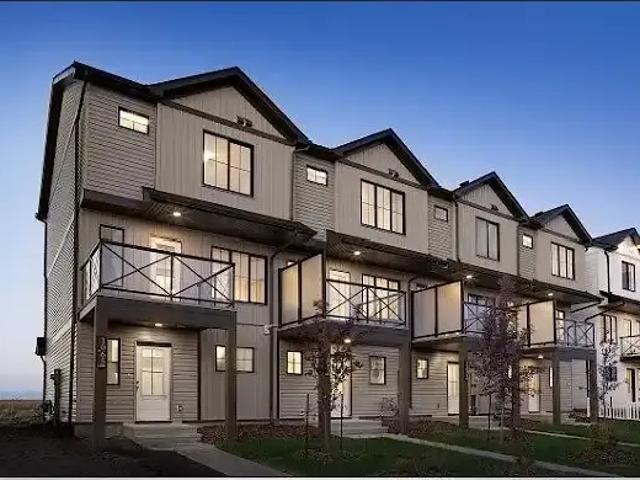 For Rent 3 Bedroom Townhouse Edmonton AB DLS100410260