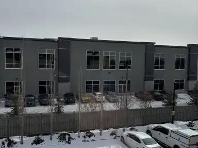 For Rent 3 Bedroom Townhouse Edmonton AB DLS100941025