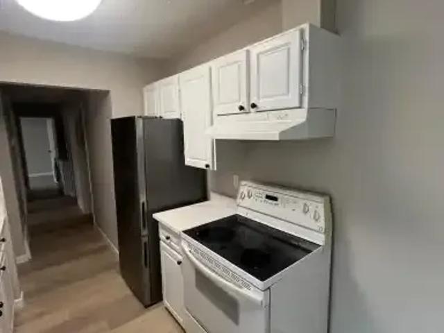 For Rent 3 Bedroom Townhouse Edmonton AB DLS102085772