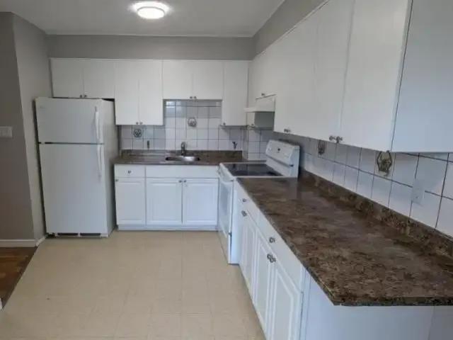 For Rent 3 Bedroom Townhouse Edmonton AB DLS102518782