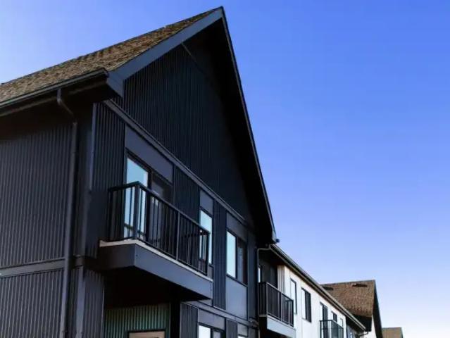 For Rent 3 Bedroom Townhouse Edmonton AB DLS98317948