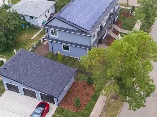 For Rent 3 Bedroom Townhouse Edmonton AB DS104066982