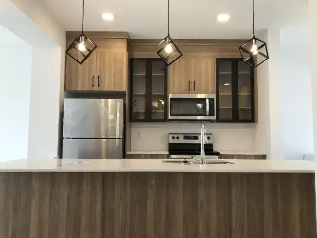 For Rent 3 Bedroom Townhouse Edmonton AB DS104180413