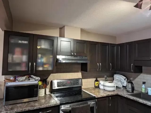 For Rent 3 Bedroom Townhouse Edmonton AB DS104182316