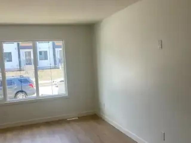 For Rent 3 Bedroom Townhouse Edmonton AB DS104182629
