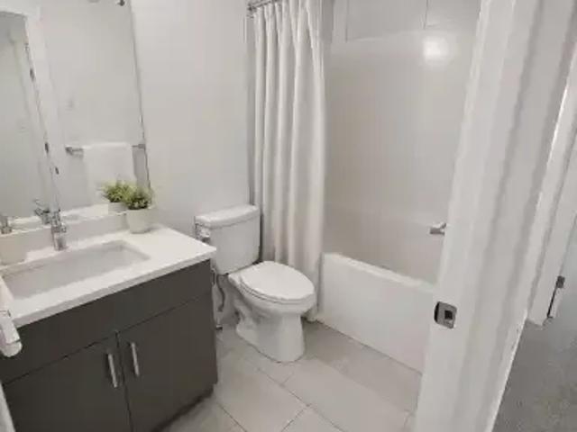 For Rent 3 Bedroom Townhouse Edmonton AB DS104182642