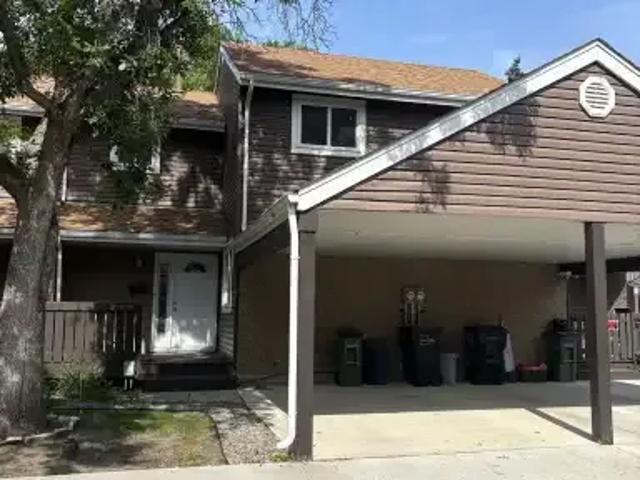 For Rent 3 Bedroom Townhouse Edmonton AB DS104292198