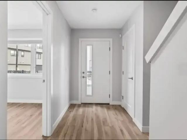 For Rent 3 Bedroom Townhouse Edmonton AB DS104322260