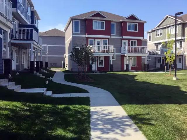 For Rent 3 Bedroom Townhouse Edmonton AB DS104841762